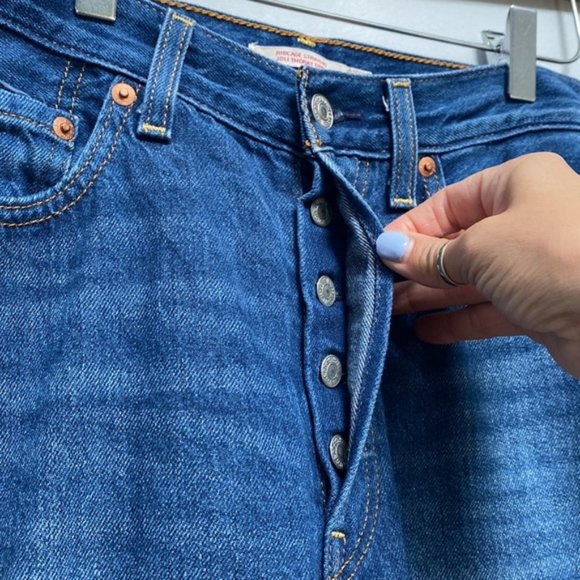 ❗️SOLD❗️Levi’s Ribcage Straight Leg Jeans Size 26 - Picture 6 of 10